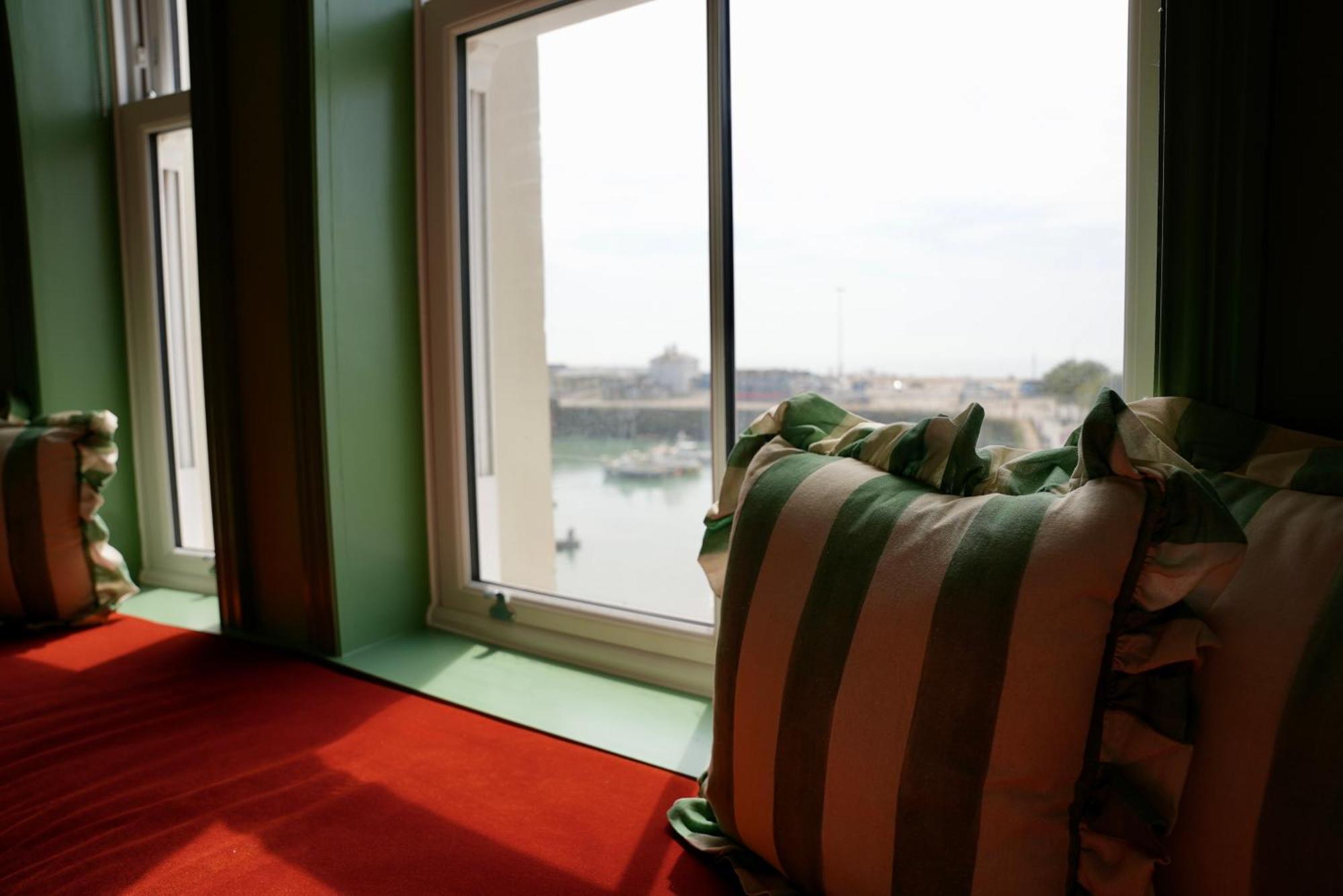 The London & Paris Hotel Фолькустоун Экстерьер фото